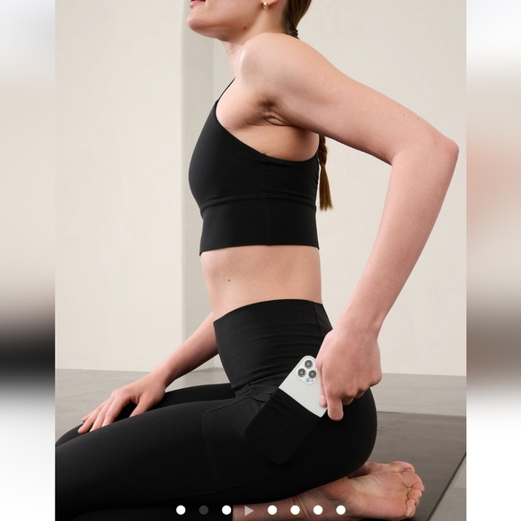 Athleta Capri Yoga Pants, Size Med - Picture 6 of 15